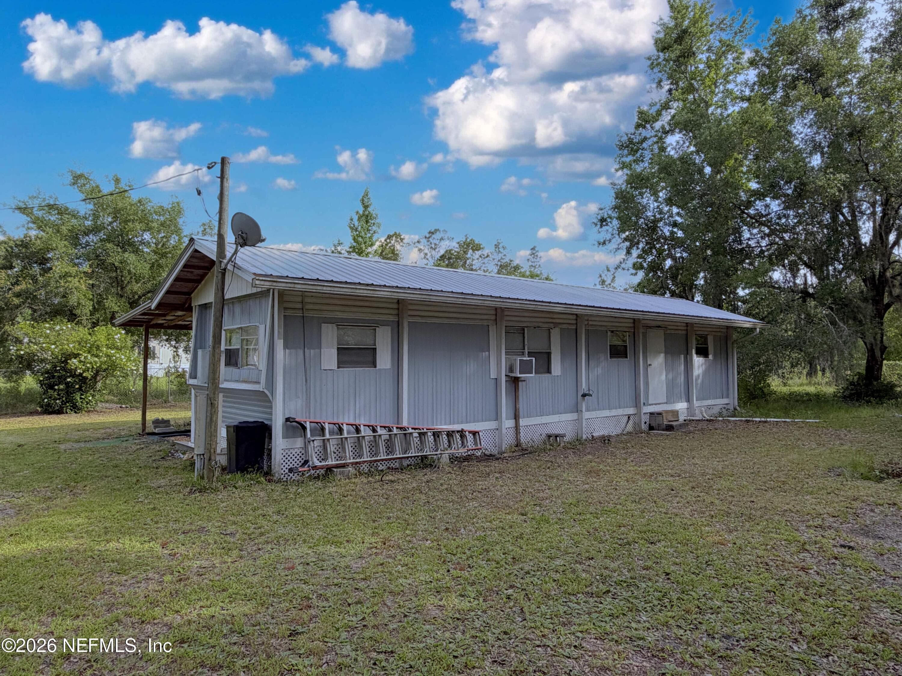 Photo 4 of 110 PLANTATION Circle, Palatka, FL 32177