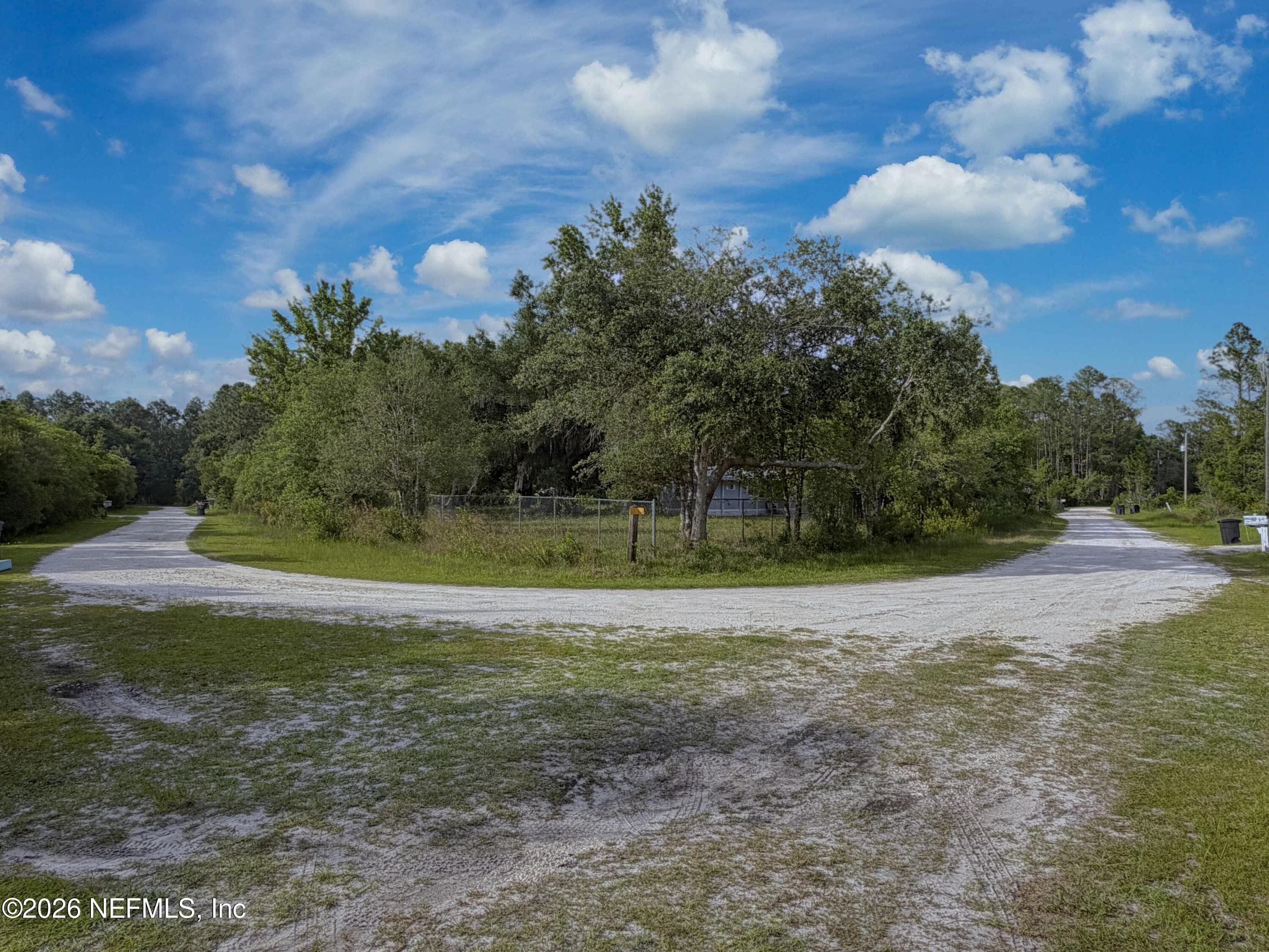 Photo 12 of 110 PLANTATION Circle, Palatka, FL 32177