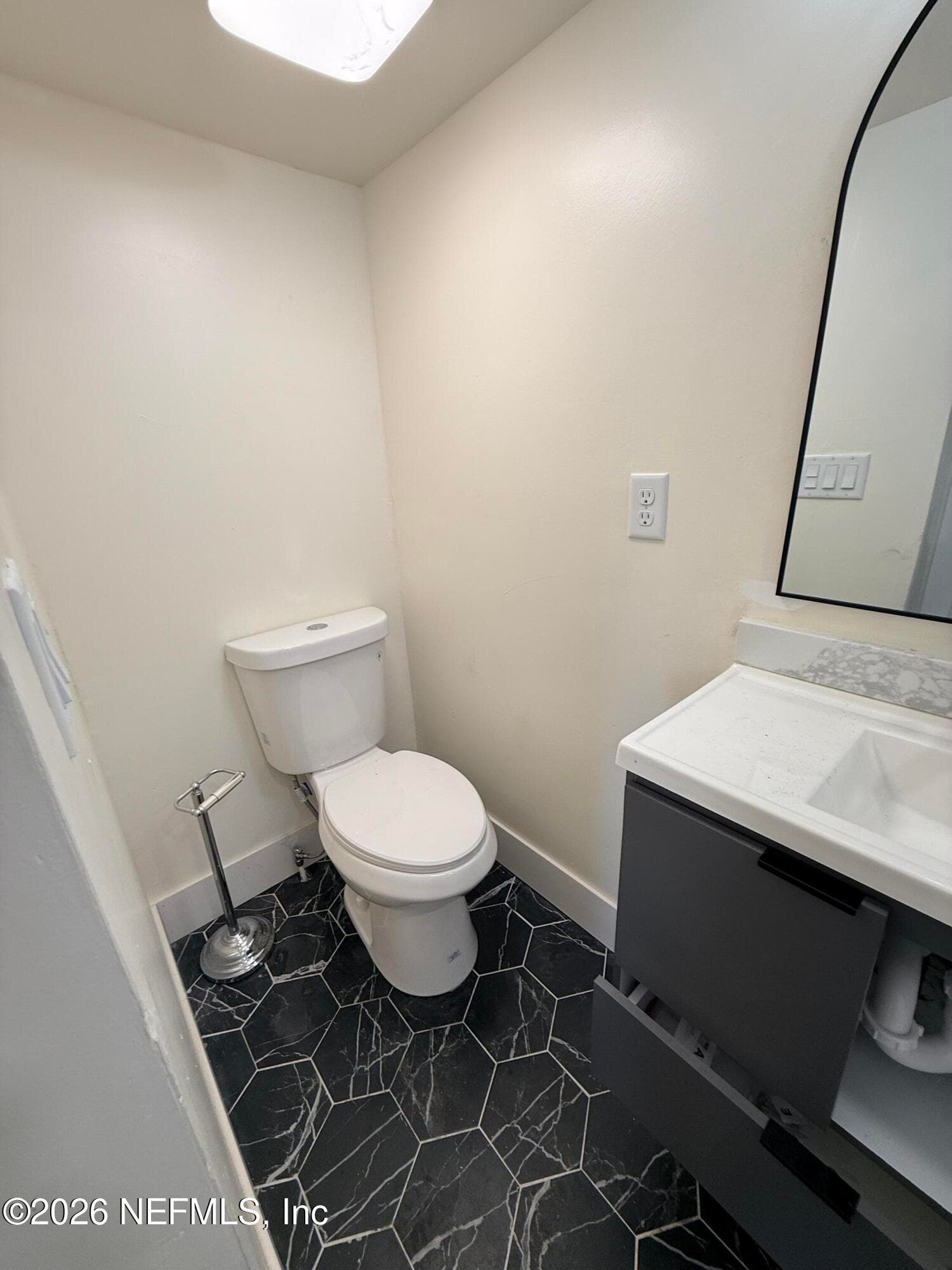 Downstairs full bath — 30 W 12TH Street, Jacksonville, FL 32206