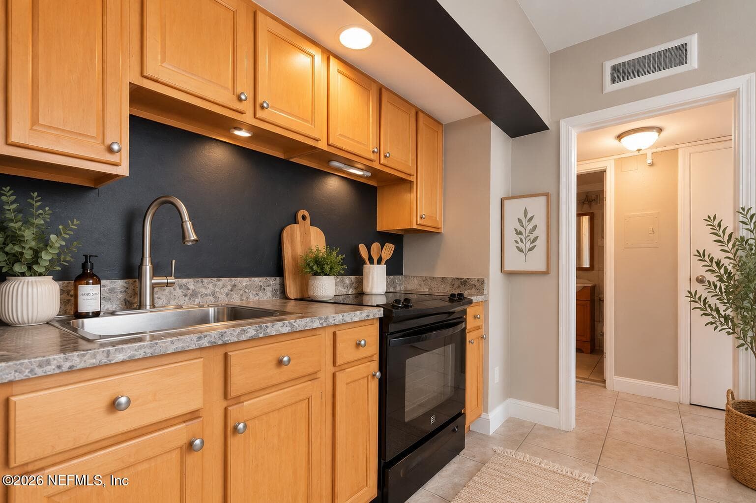Photo 5 of 311 W ASHLEY Street 806, Jacksonville, FL 32202