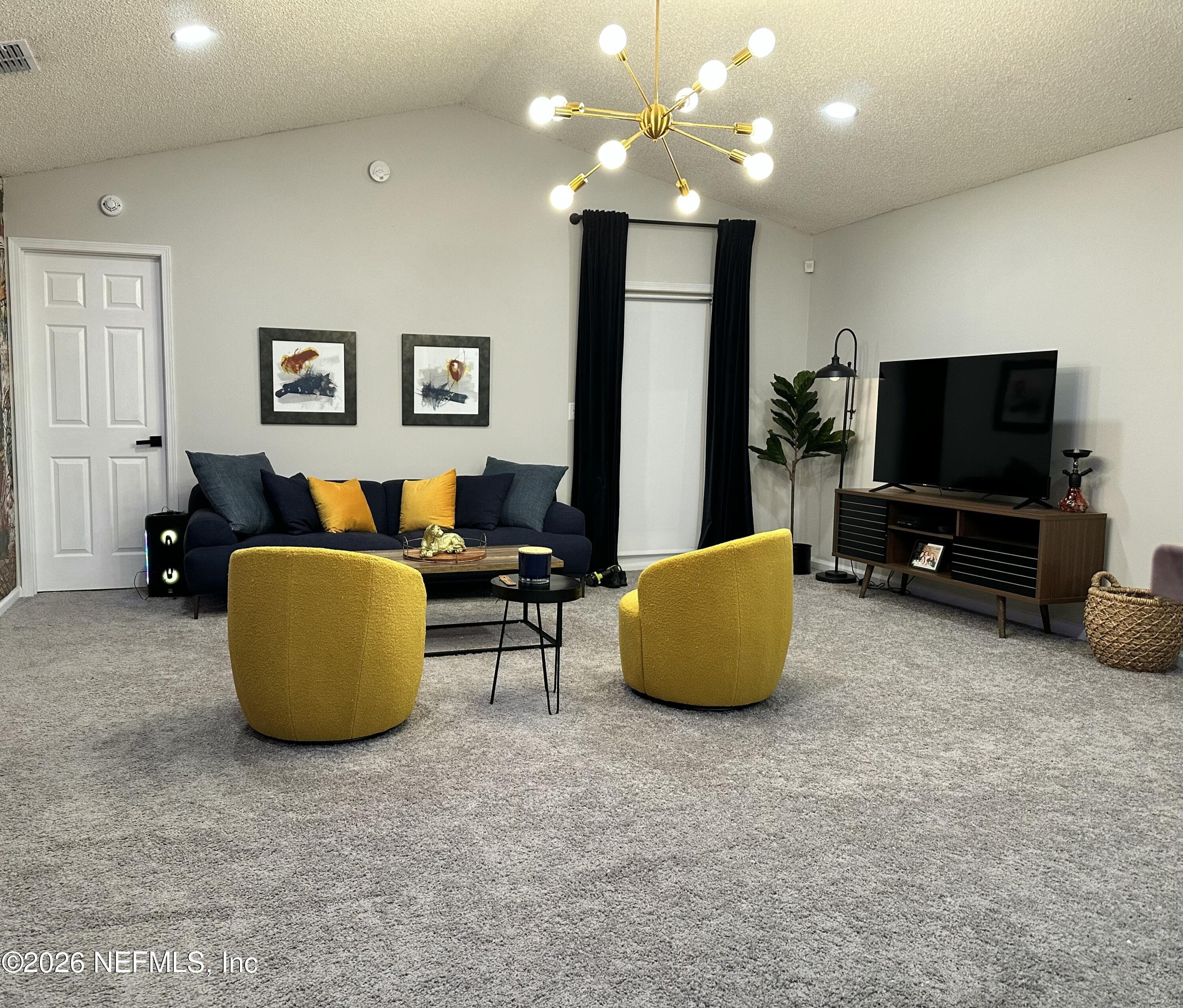 Bright area and move-in ready — 4362 HANGING MOSS Drive, Orange Park, FL 32073