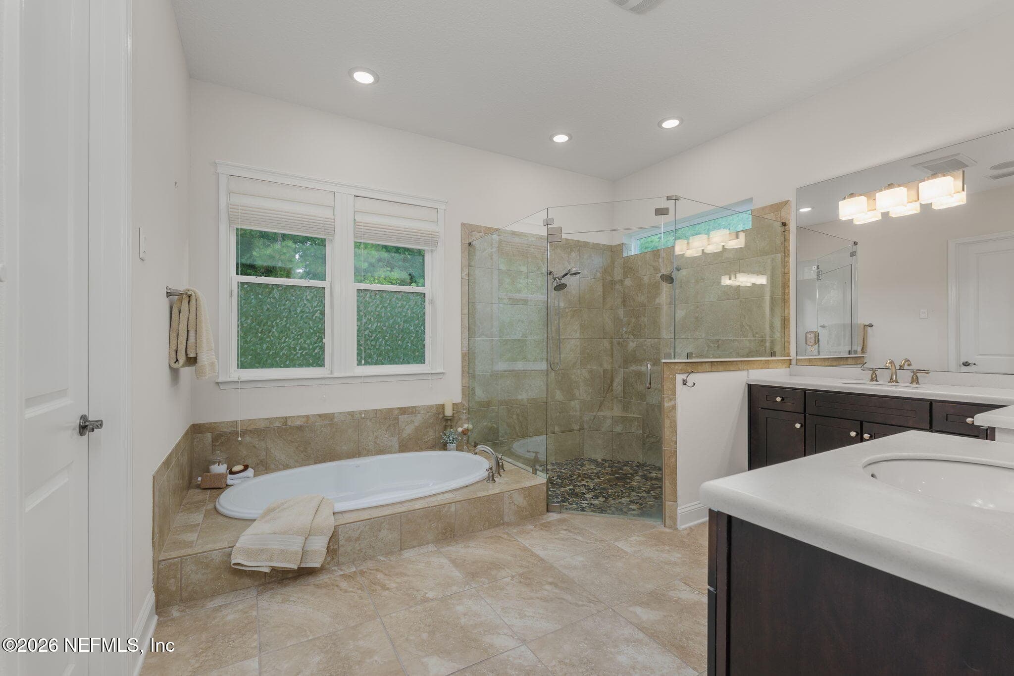 Photo 33 of 3092 BRETTUNGAR Drive, Jacksonville, FL 32246
