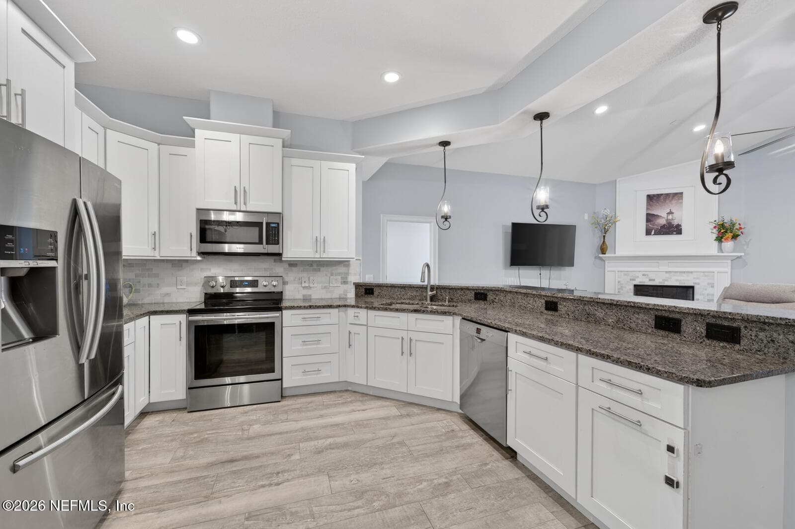 Photo 16 of 1720 E TALL TREE Drive, Jacksonville, FL 32224
