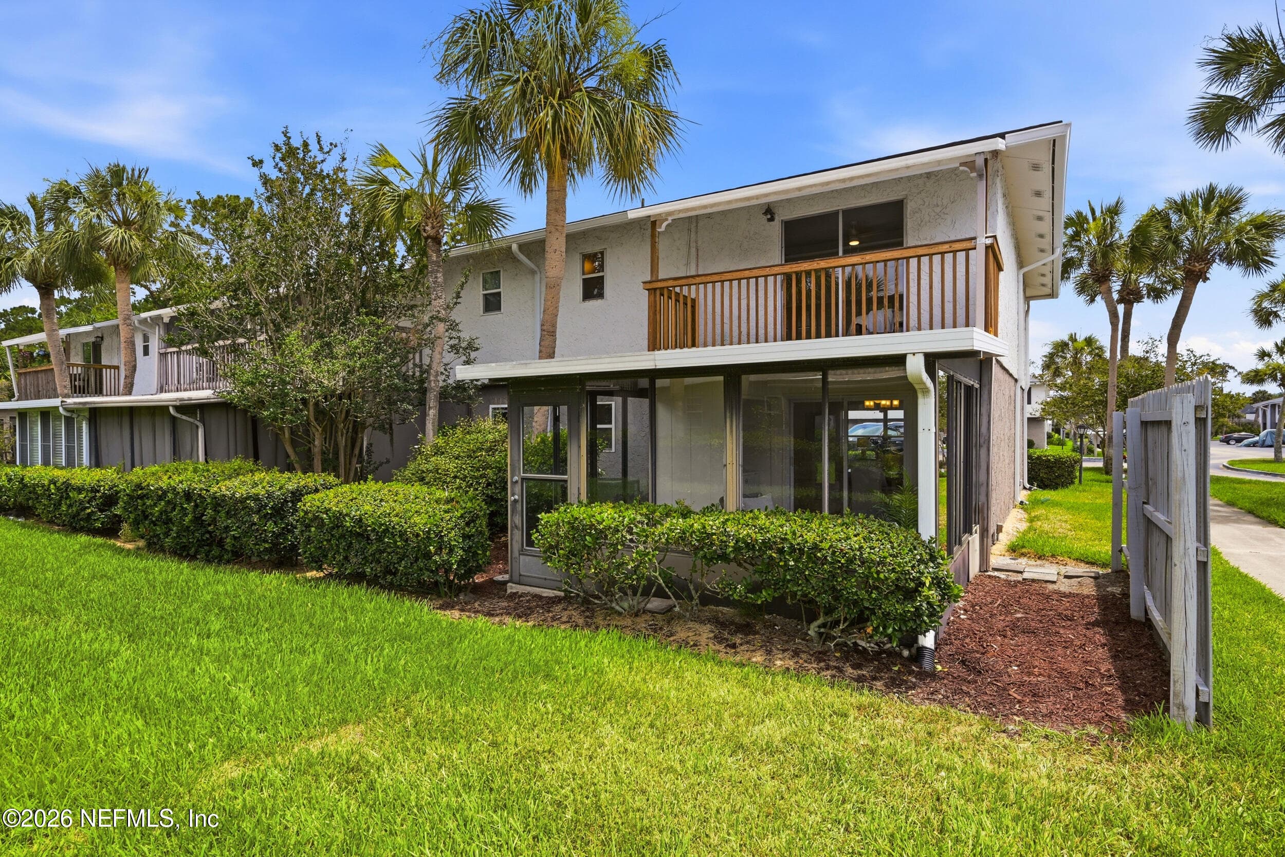 End unit with side privacy fence. — 695 N A1A 25, Ponte Vedra Beach, FL 32082