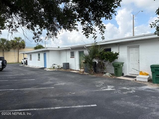 Photo 5 of 1131 3RD Street N, Jacksonville Beach, FL 32250