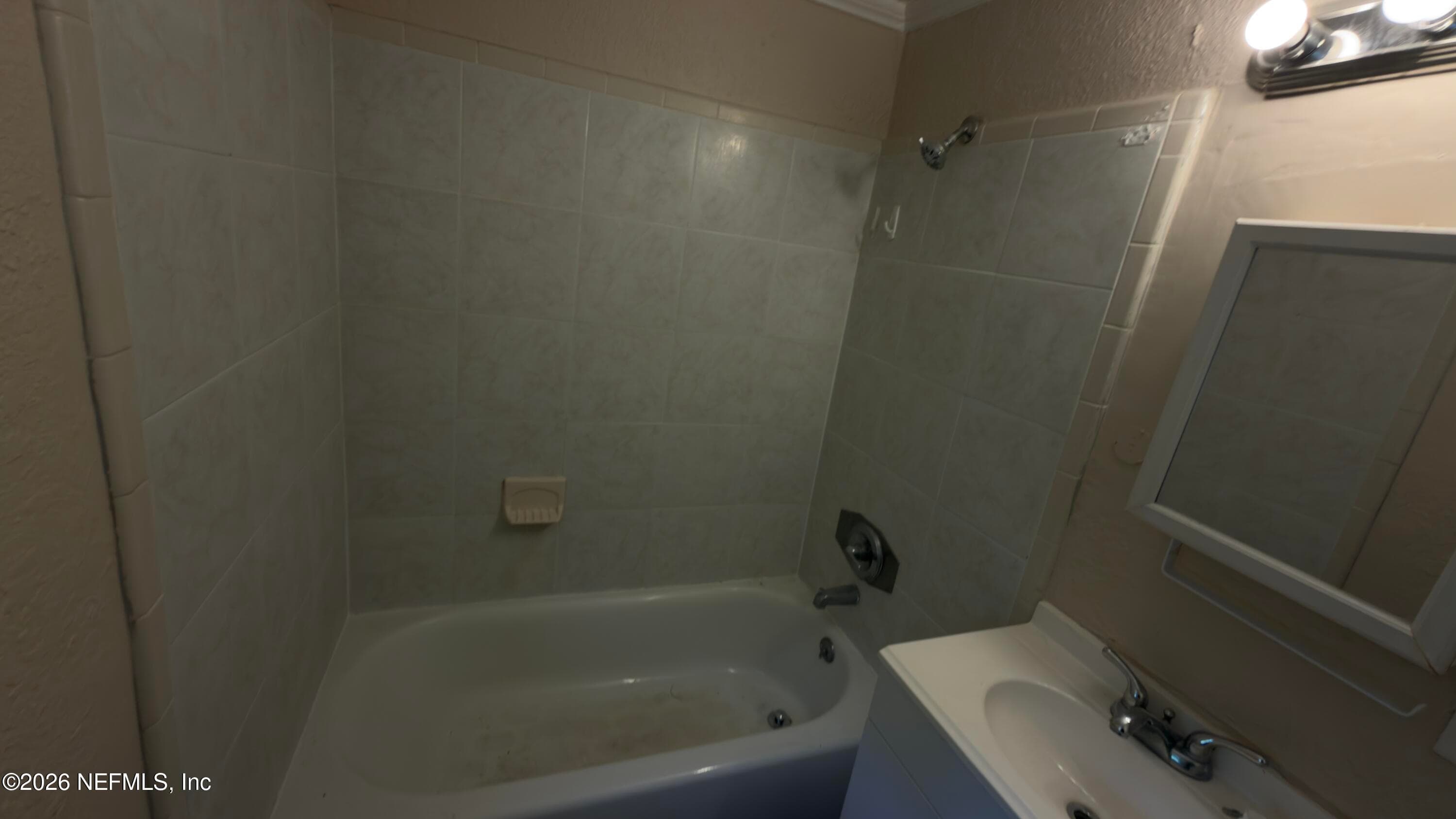 Photo 5 of 10592 HAVERFORD Road, Jacksonville, FL 32218