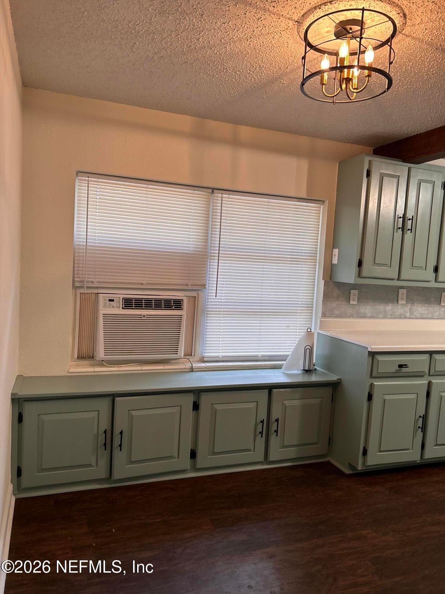 Photo 6 of 6933 CHICASAW Avenue, Jacksonville, FL 32210