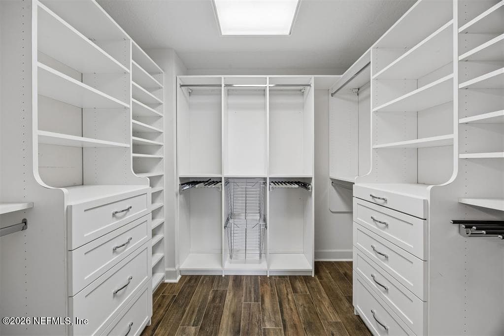 Closet Dreams Come True — 8030 FIRST COAST Highway 204, Fernandina Beach, FL 32034