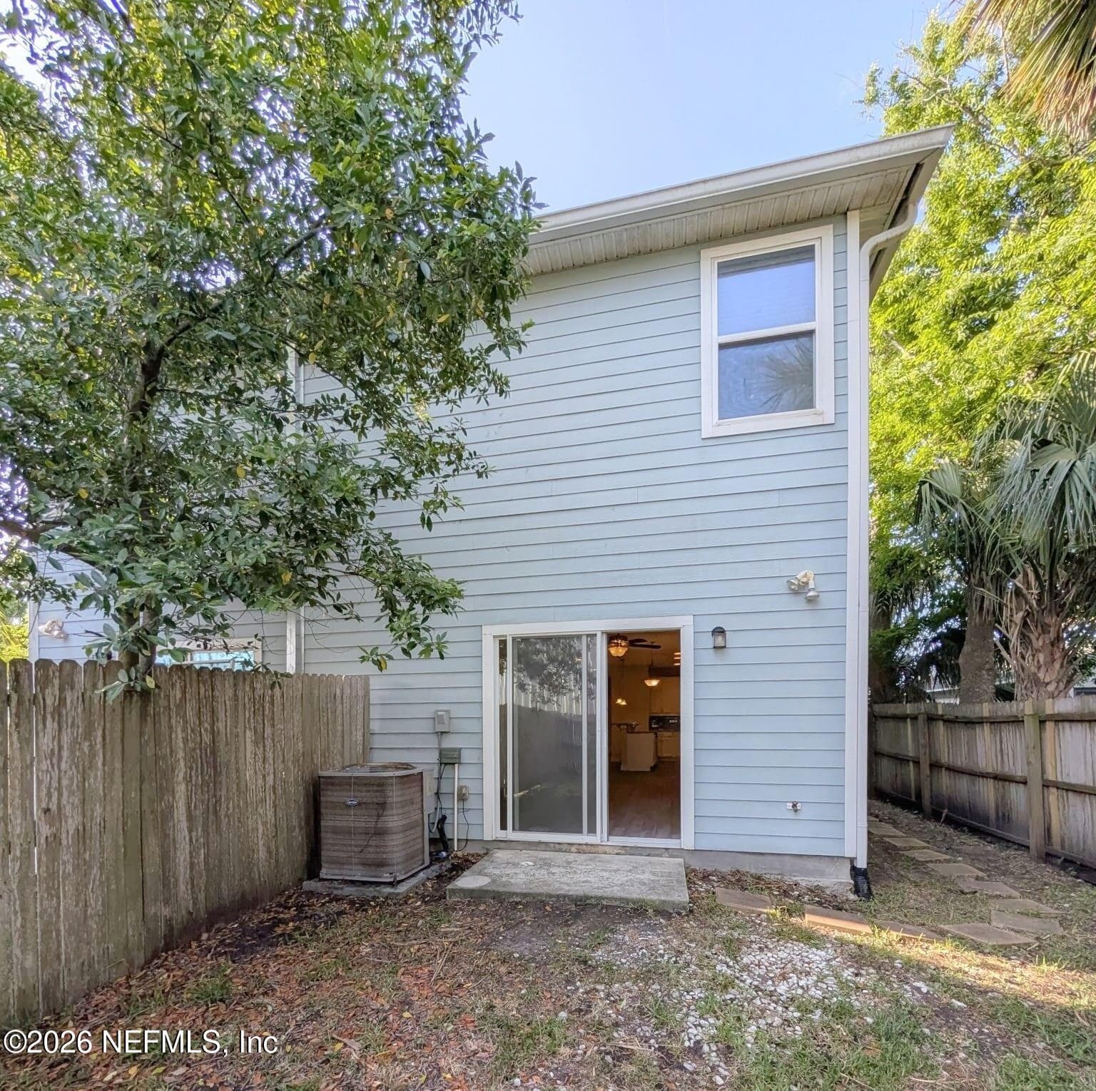 Photo 14 of 629 2ND Avenue S, Jacksonville Beach, FL 32250