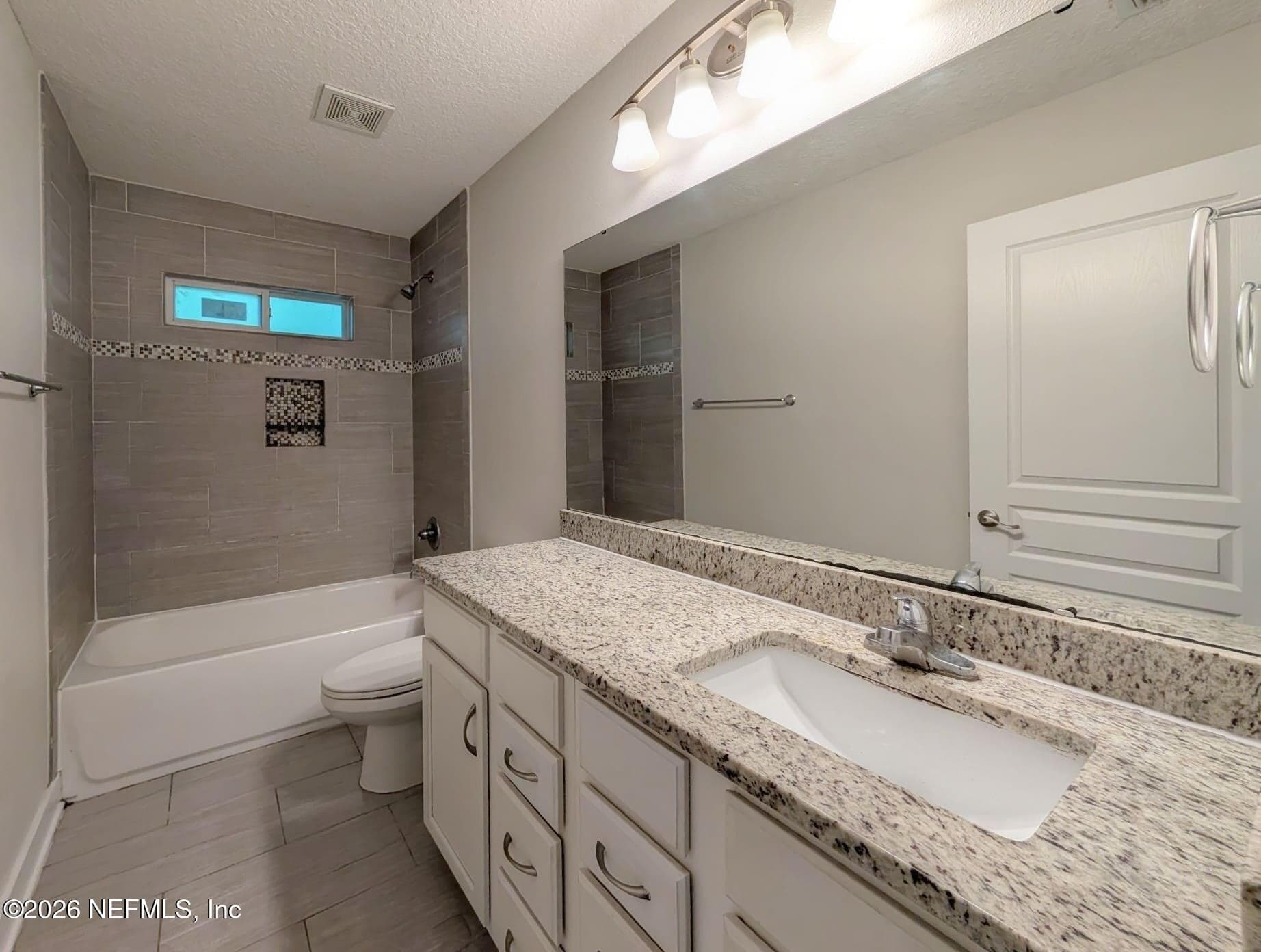 Photo 7 of 629 2ND Avenue S, Jacksonville Beach, FL 32250
