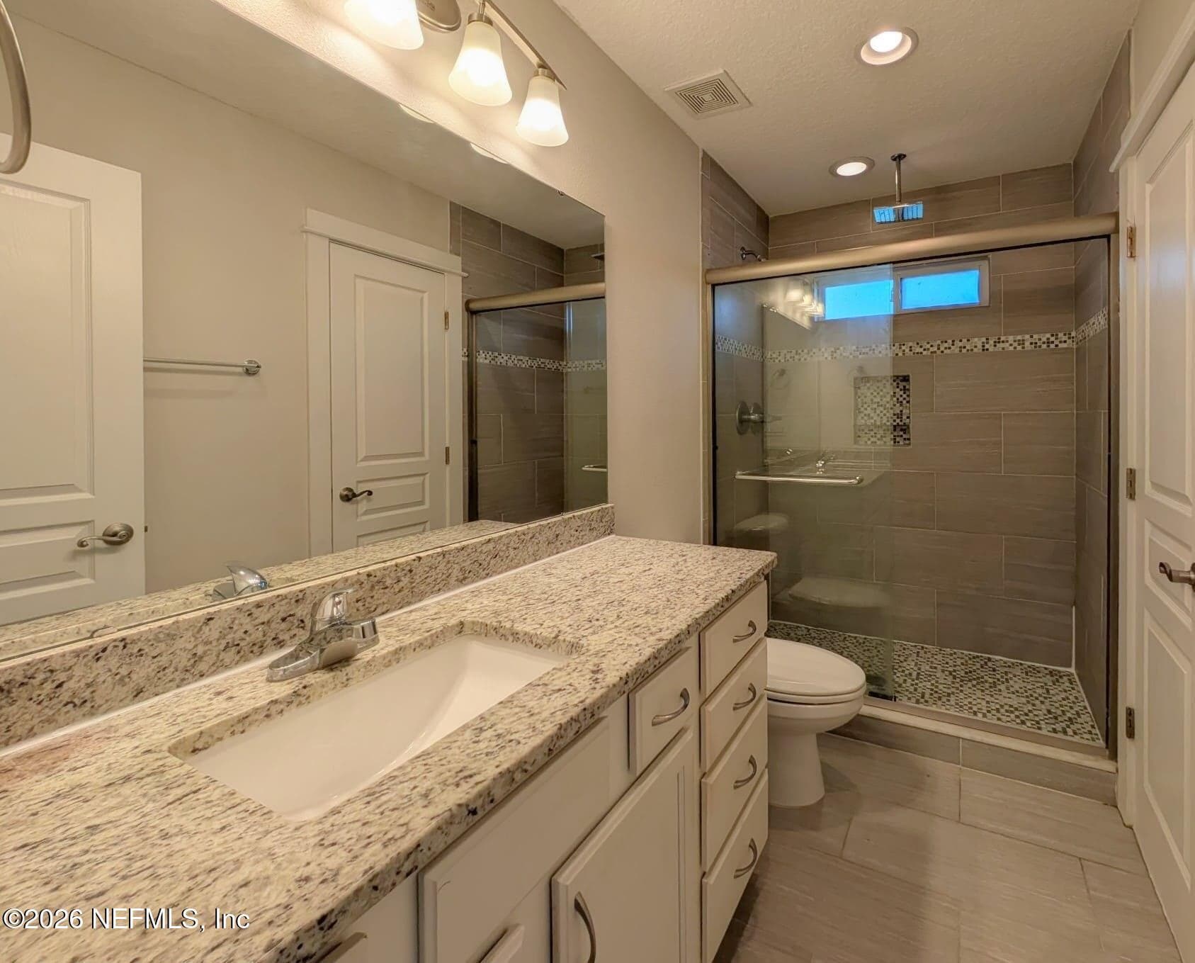 Photo 10 of 629 2ND Avenue S, Jacksonville Beach, FL 32250