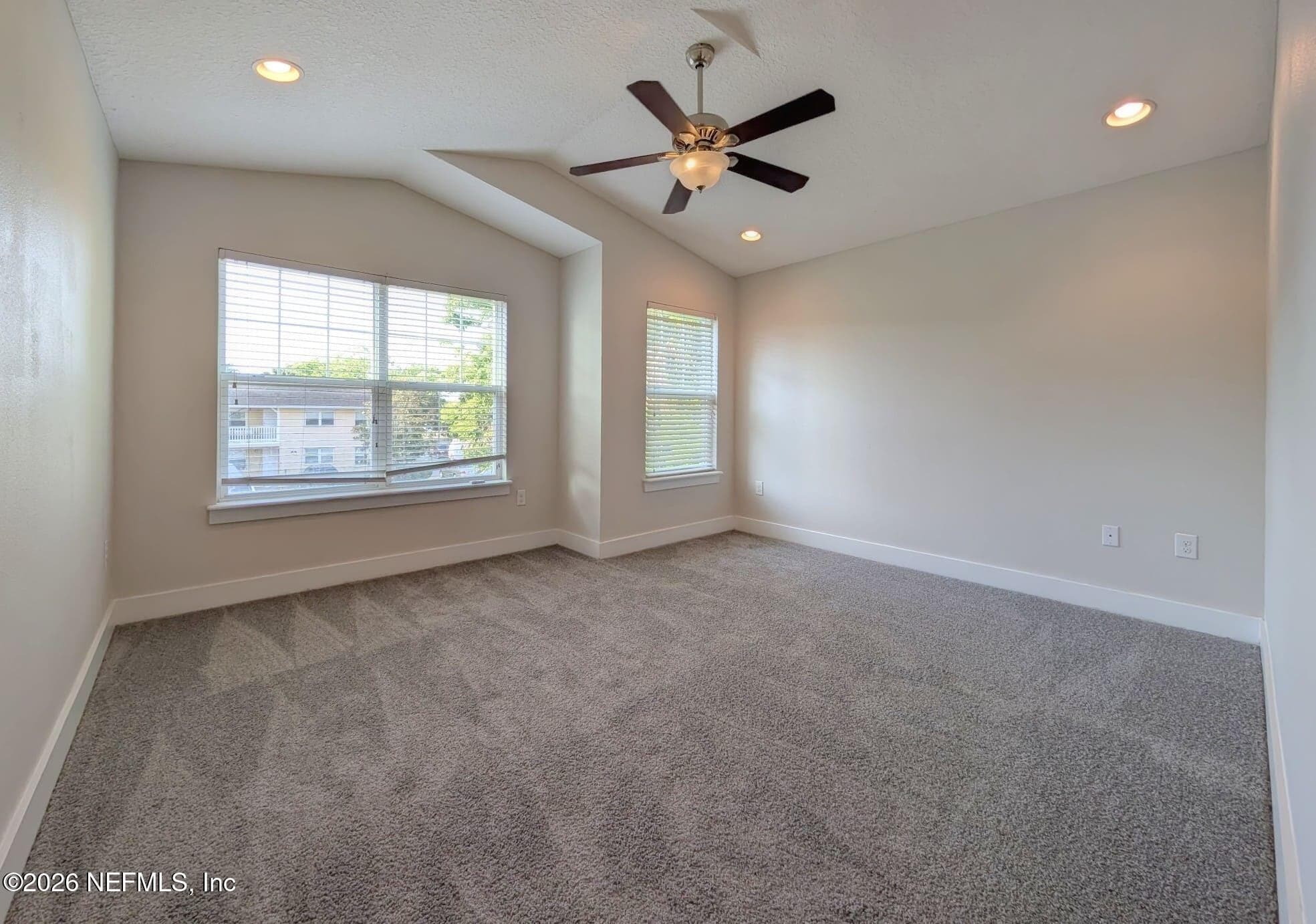 Photo 4 of 629 2ND Avenue S, Jacksonville Beach, FL 32250