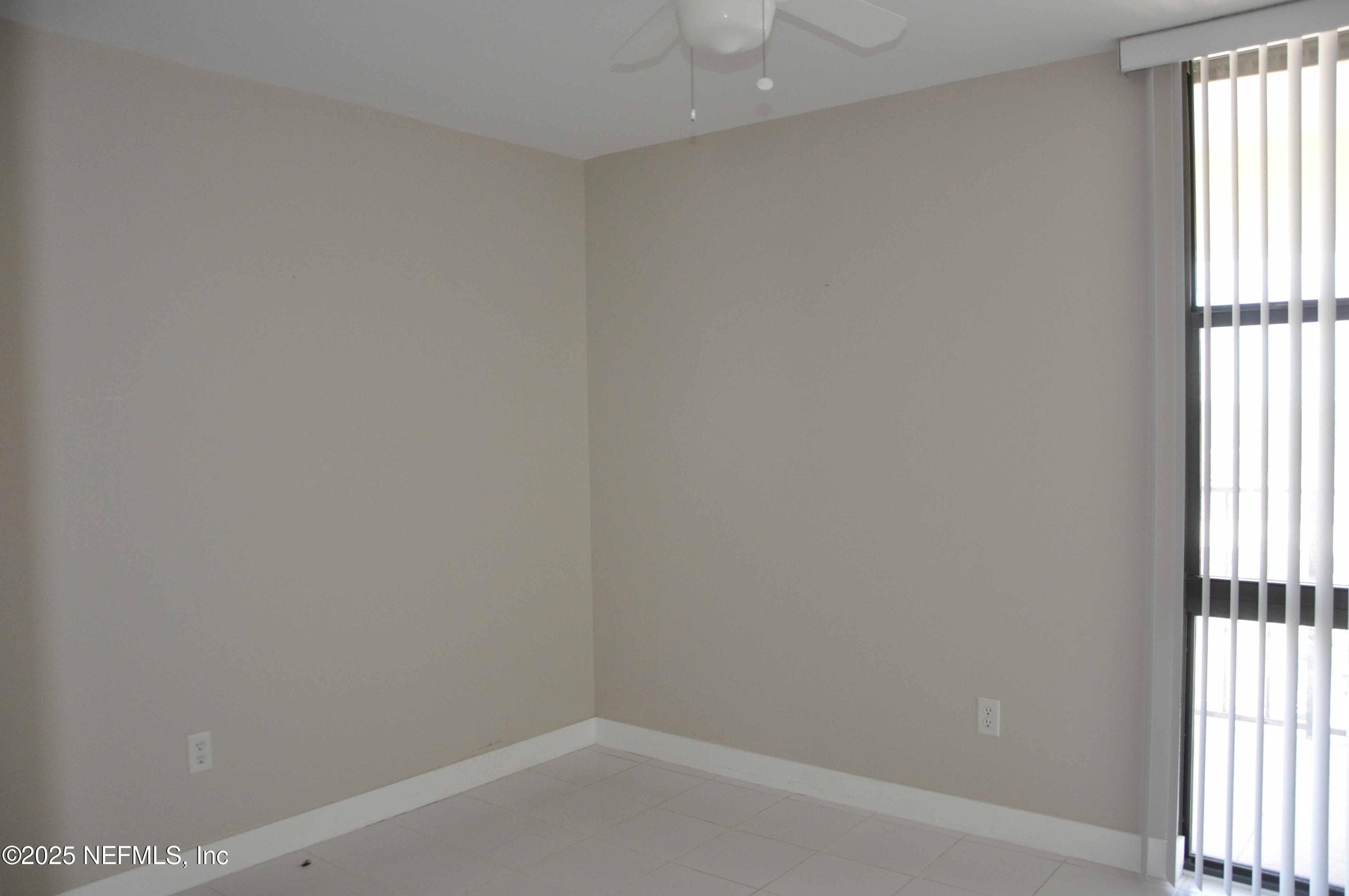 Photo 11 of 1301 S 1ST Street 906, Jacksonville Beach, FL 32250