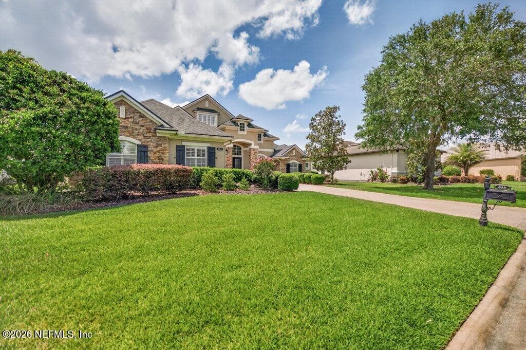 Photo 5 of 824 E DORCHESTER Drive, St. Johns, FL 32259