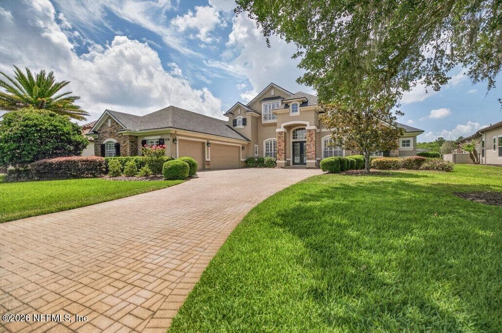 Photo 2 of 824 E DORCHESTER Drive, St. Johns, FL 32259