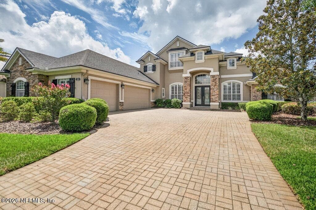 Photo 3 of 824 E DORCHESTER Drive, St. Johns, FL 32259