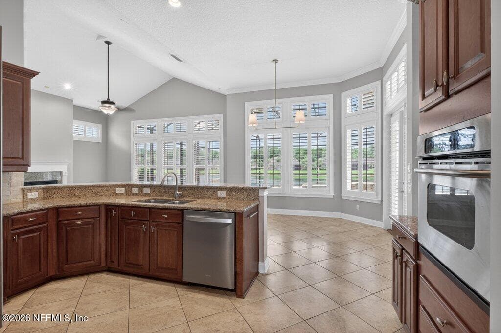 Photo 34 of 824 E DORCHESTER Drive, St. Johns, FL 32259