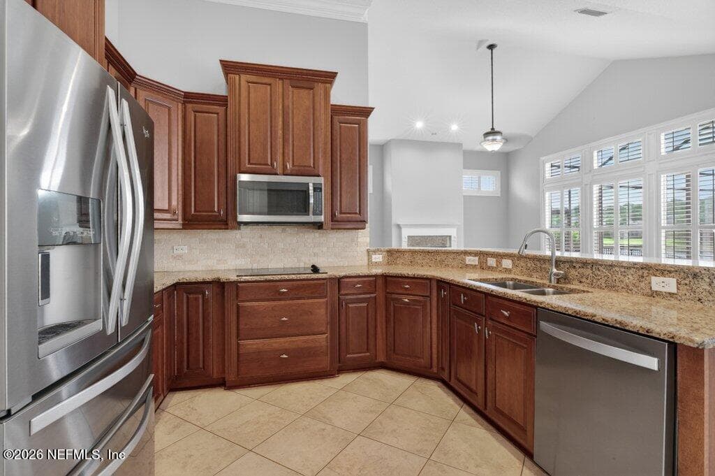 Photo 35 of 824 E DORCHESTER Drive, St. Johns, FL 32259
