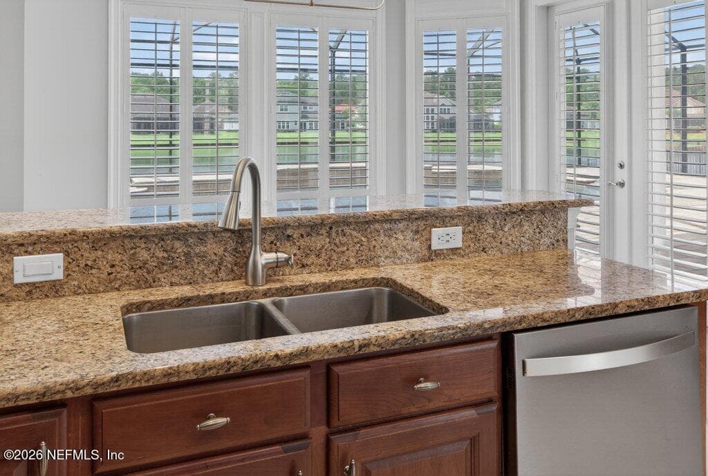 Photo 38 of 824 E DORCHESTER Drive, St. Johns, FL 32259