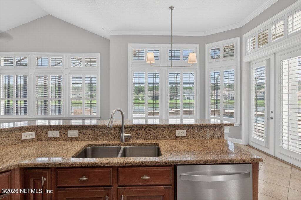Photo 39 of 824 E DORCHESTER Drive, St. Johns, FL 32259
