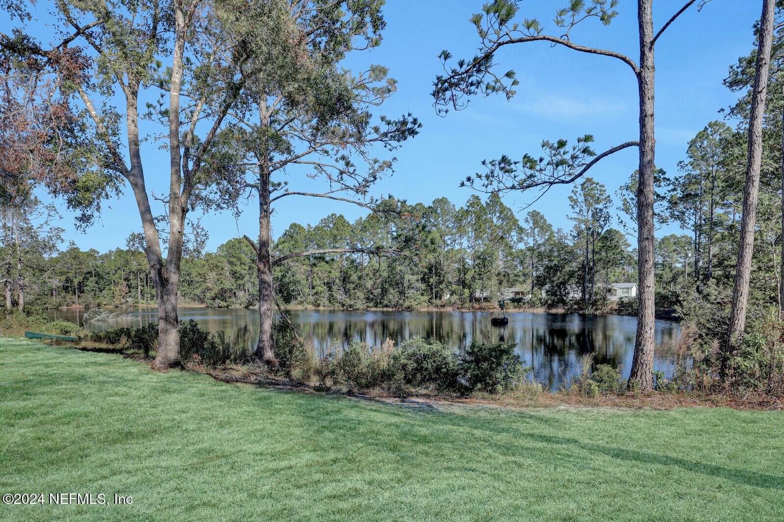Photo 5 of 141 WOODS Road, San Mateo, FL 32187