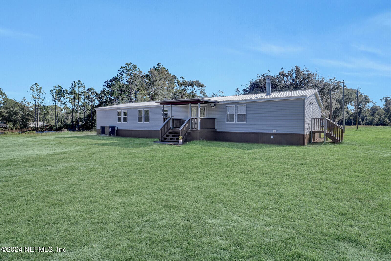 Photo 13 of 141 WOODS Road, San Mateo, FL 32187