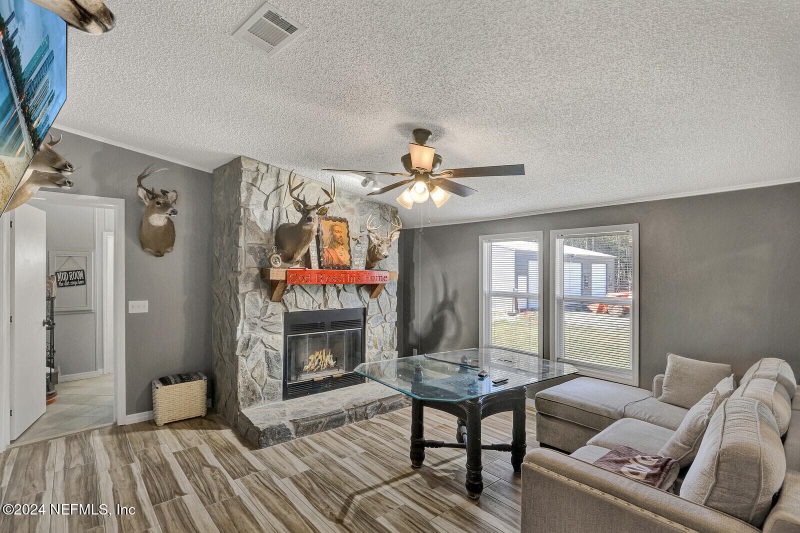 Photo 36 of 141 WOODS Road, San Mateo, FL 32187