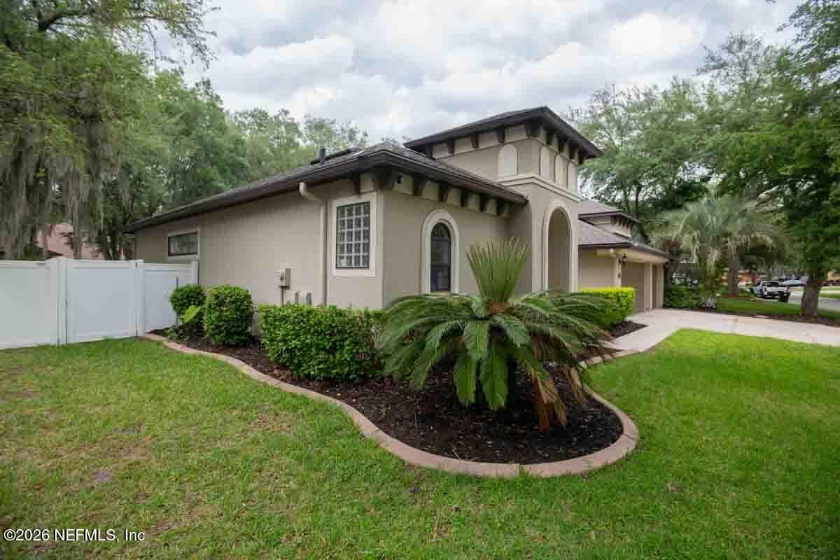 Photo 4 of 1876 OAKCHIME Drive, Orange Park, FL 32065