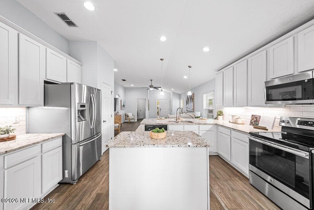 Photo 8 of 2163 SANDY BAY Lane, Jacksonville, FL 32233