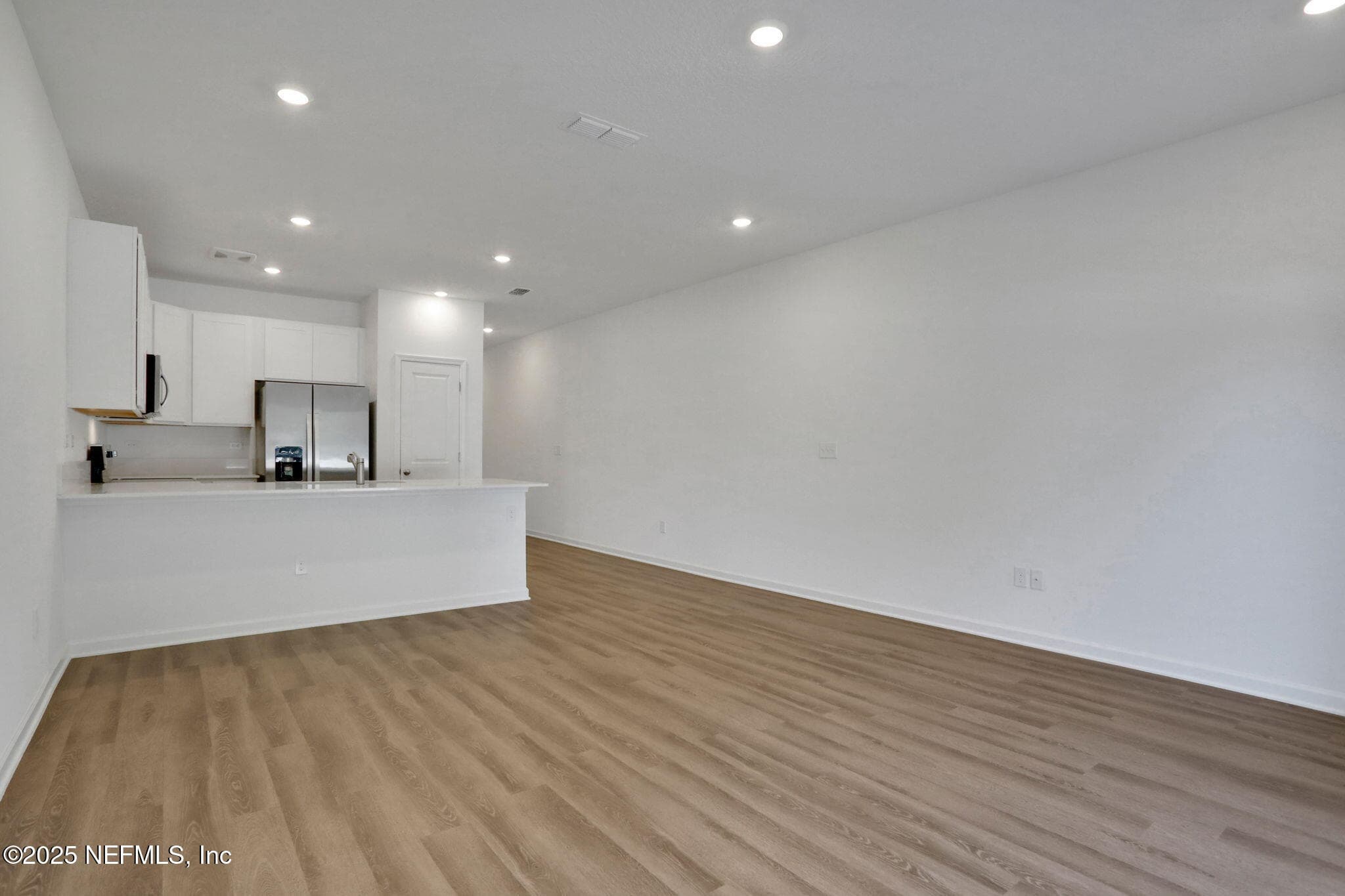Photo 12 of 719 SAILOR GROVE Lane, Jacksonville, FL 32221