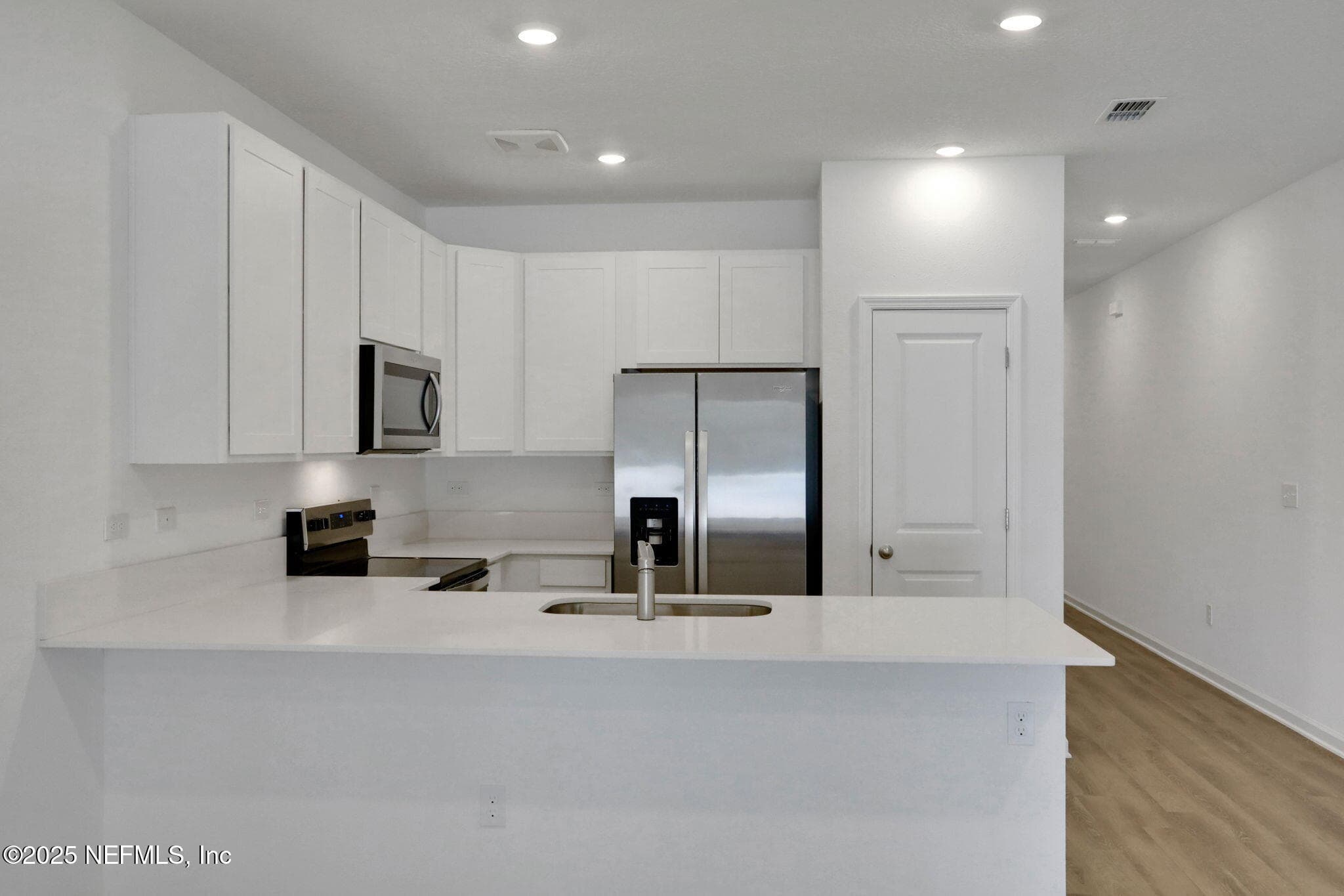 Photo 14 of 719 SAILOR GROVE Lane, Jacksonville, FL 32221