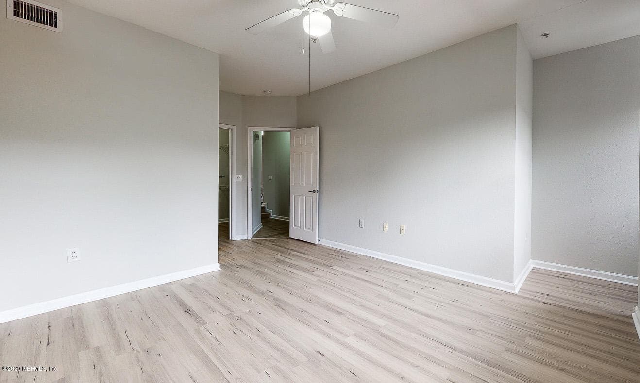 Photo 2 of 10075 GATE Parkway N 505, Jacksonville, FL 32246