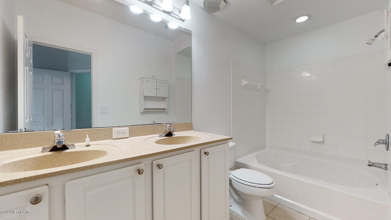 Photo 4 of 10075 GATE Parkway N 505, Jacksonville, FL 32246