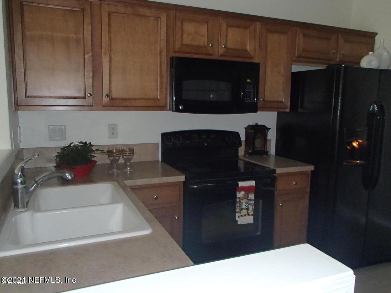 Photo 6 of 8125 SUMMERGATE Court, Jacksonville, FL 32256