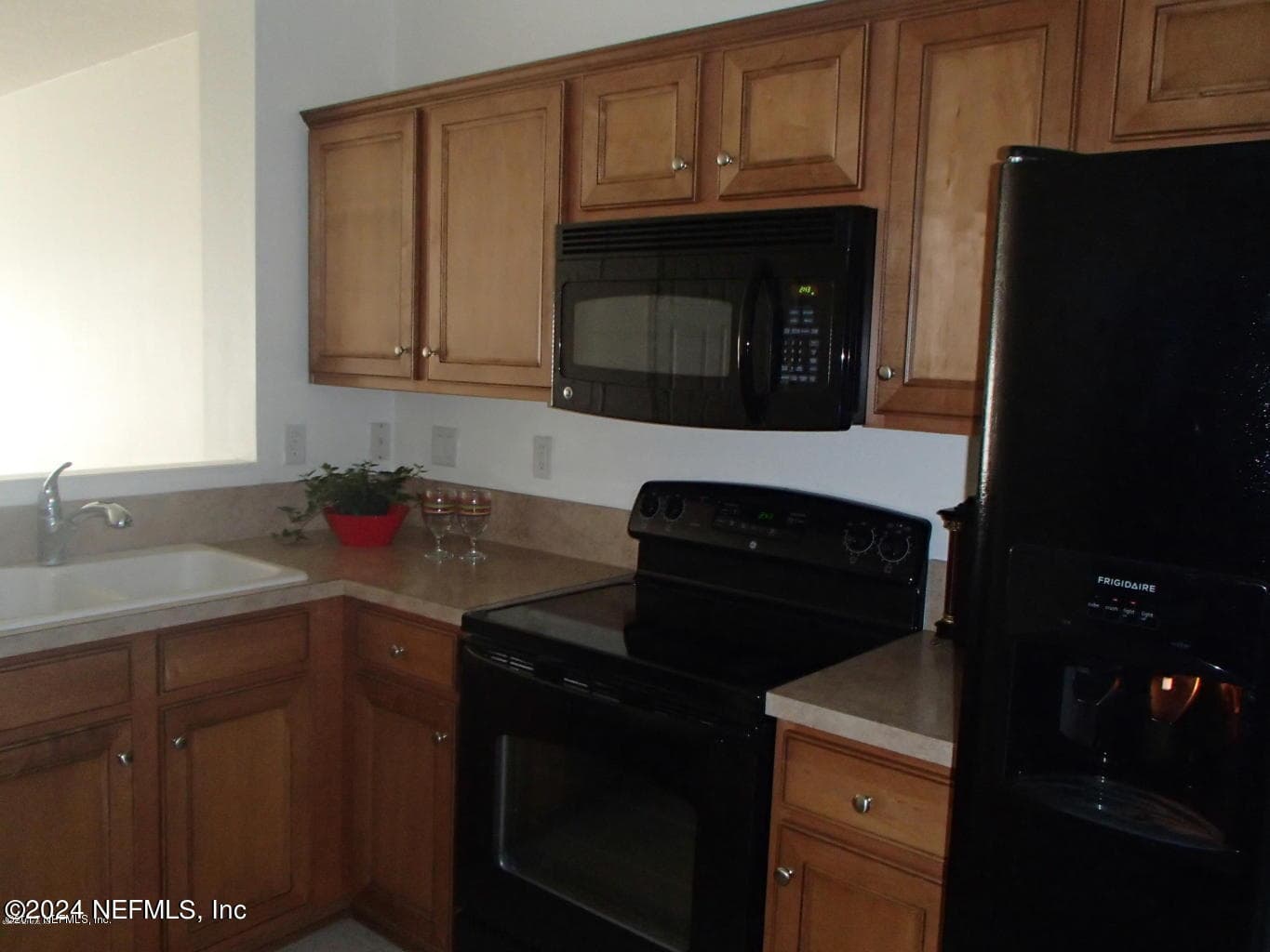 Photo 8 of 8125 SUMMERGATE Court, Jacksonville, FL 32256