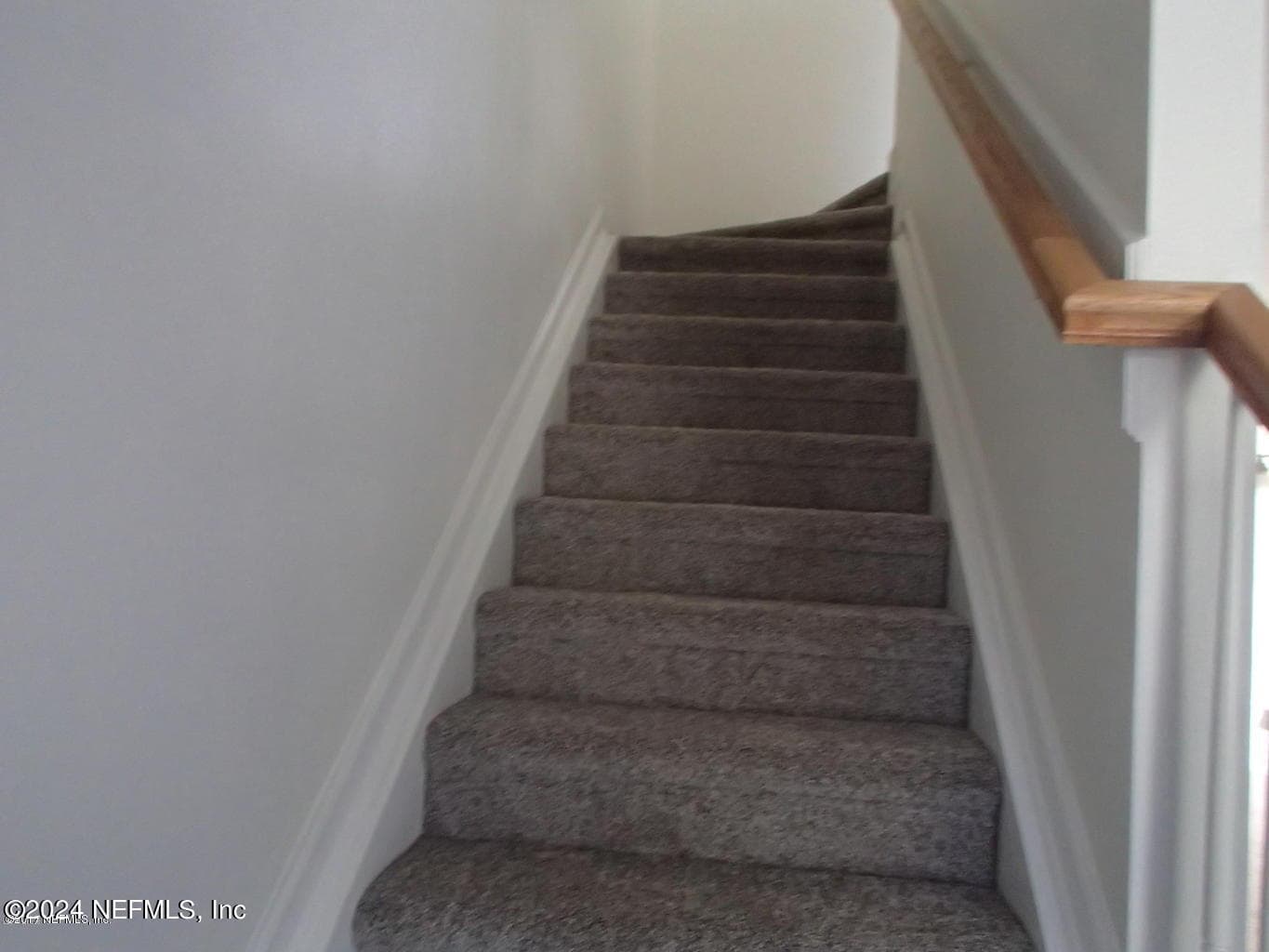 Photo 10 of 8125 SUMMERGATE Court, Jacksonville, FL 32256