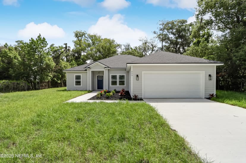 223 S 7th Street, Macclenny, FL 32063