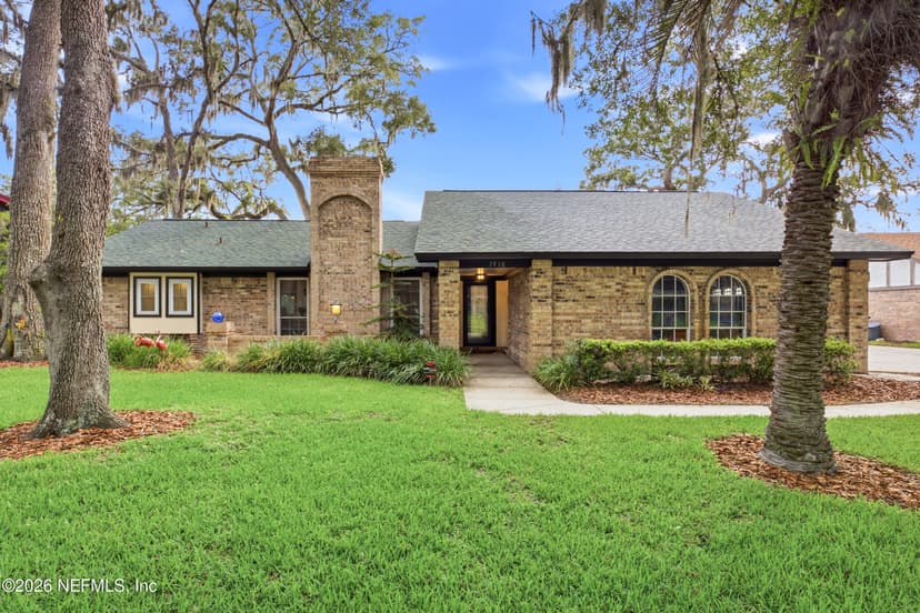 3510 Hidden Lake Drive E, Jacksonville, FL 32216