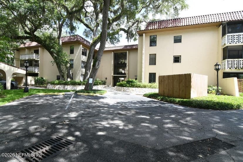 1810 Sevilla Boulevard 202, Atlantic Beach, FL 32233