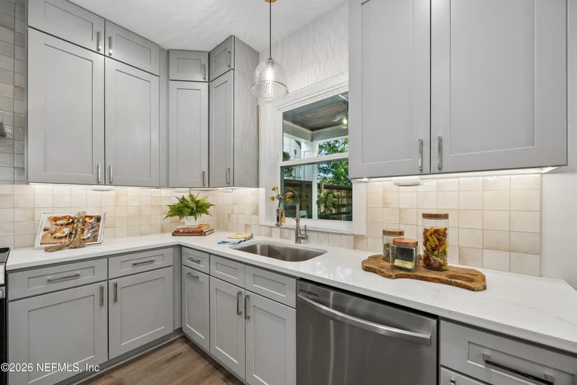 706 S 9th Street, Fernandina Beach, FL 32034