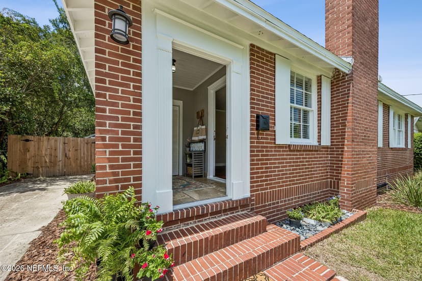 1022 Old Hickory Road, Jacksonville, FL 32207