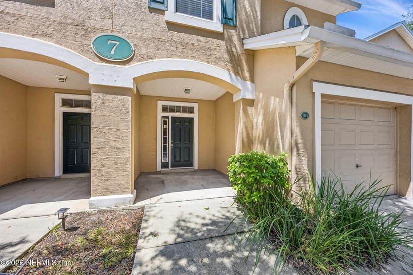 5260 Collins Road 704, Jacksonville, FL 32244