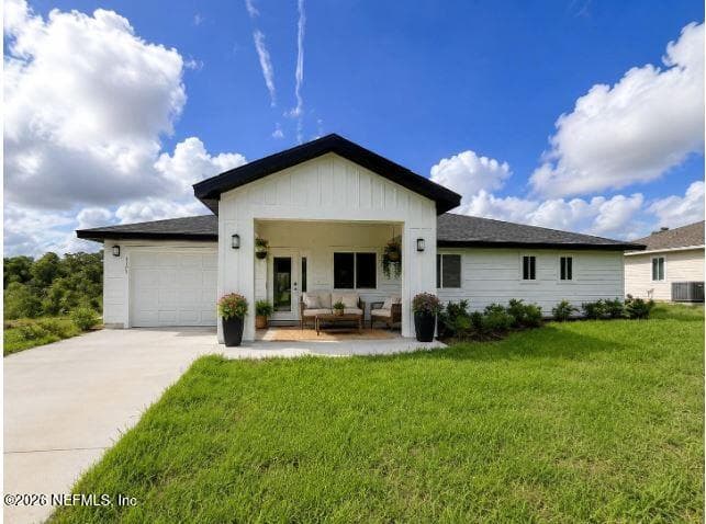 135 Hartford Street, Hawthorne, FL 32640