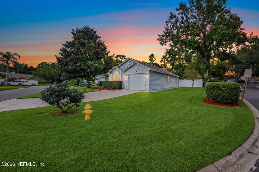 1897 Ocean Pond Drive, Jacksonville Beach, FL 32250