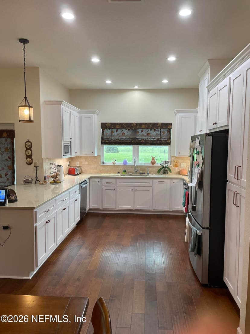 8516 240th Street, O'Brien, FL 32071
