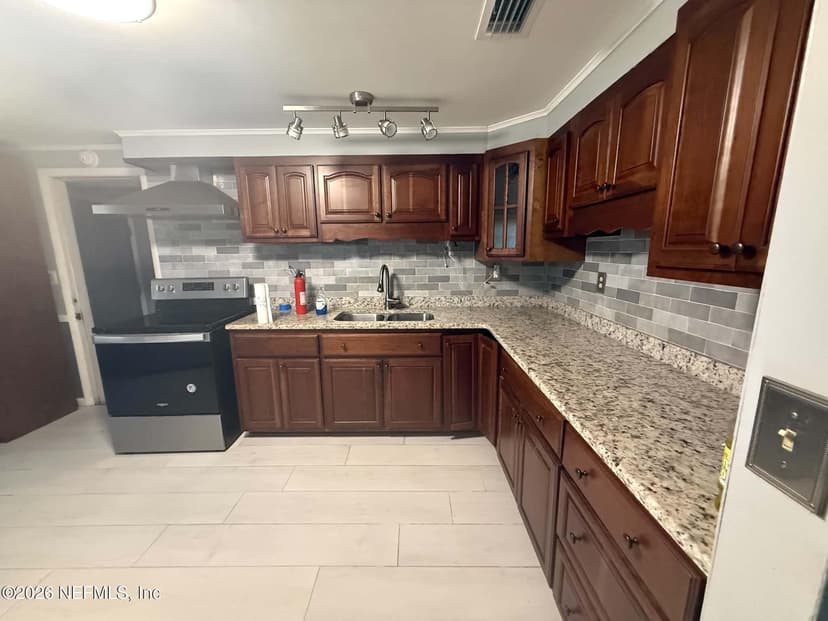 203 SW 51st Avenue, Interlachen, FL 32148