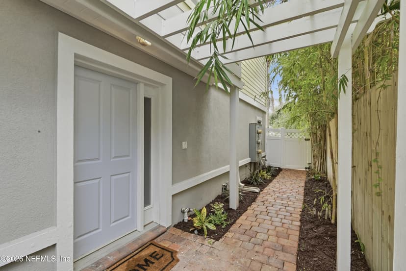 1813 2nd Street N, Jacksonville Beach, FL 32250