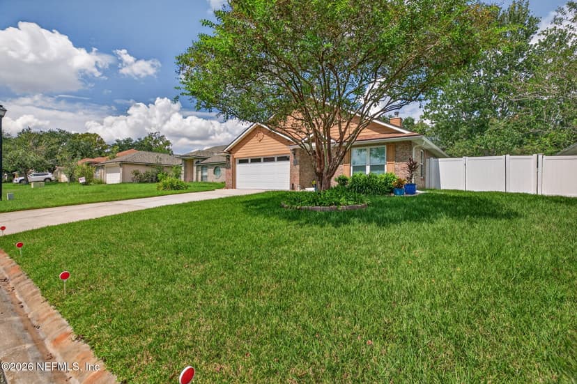 1350 Summit Oaks Drive W, Jacksonville, FL 32221