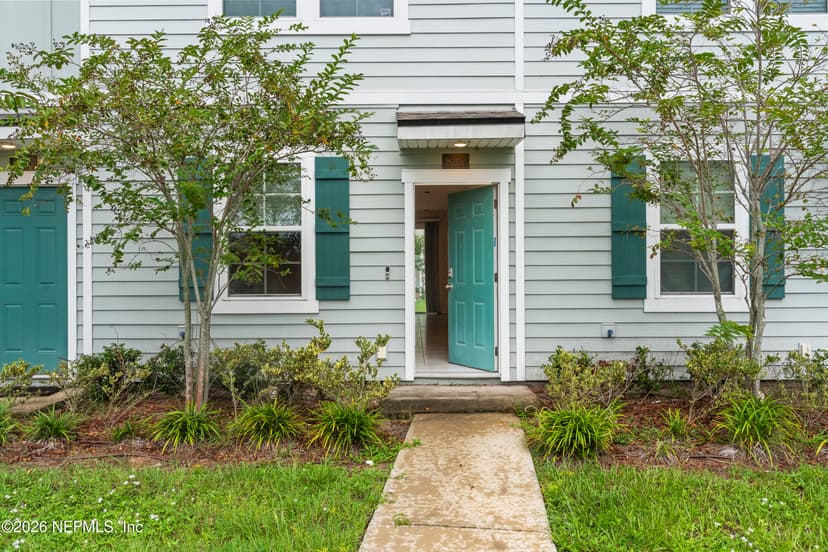 8207 Larose Road, Jacksonville, FL 32211