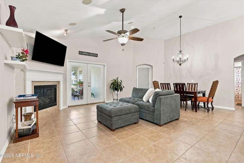 5901 Alamosa Circle, Jacksonville, FL 32258